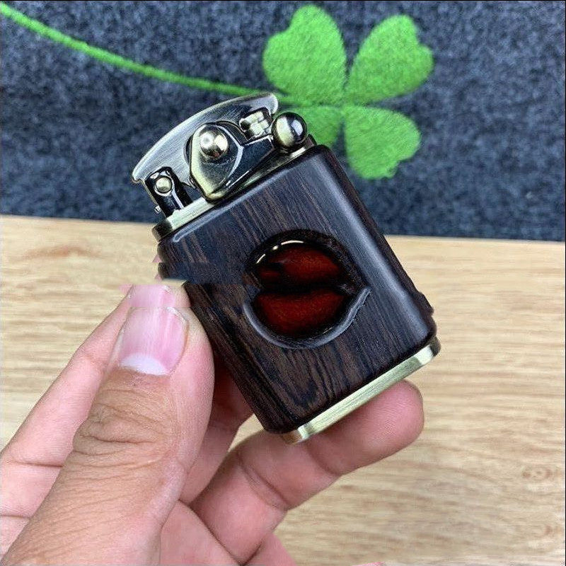 Zorro Kerosene Rotating Bead Rocker Lighter Small Leaf Red Sandalwood