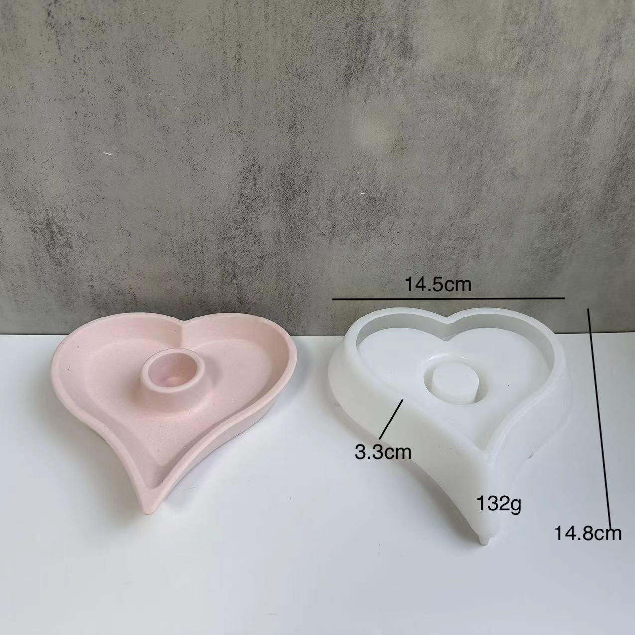 Three-dimensional Round Heart-shaped Candle Holder Silicone Mold