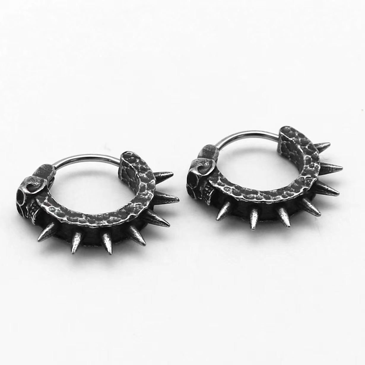 Copper Plastic Punk Motorcycle Men's And Women's Cool Earrings Retro Black