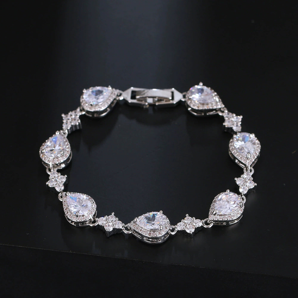 Women's Fashion Classic Drop-shaped Geometric Bracelet