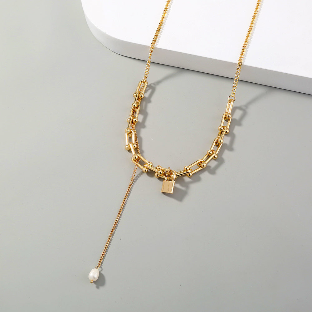 European and American cross-border fashion jewelry U-shaped chain lock-shaped single-layer necklace simple natural freshwater pearl long pendant necklace