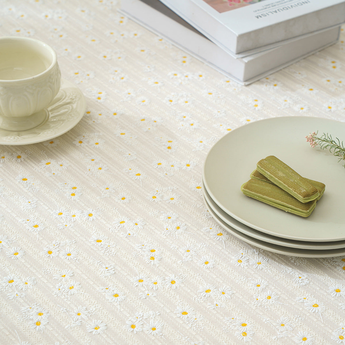 Pastoral Student Dormitory White Dustproof Non-slip Decorative Cloth Coffee Table Cover Cloth