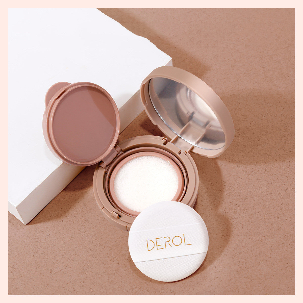 Stylishly Simple Brightening And Moisturising Powder