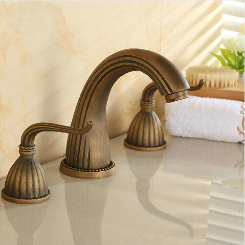 Antique Bathtub Double-handle Three-hole Mixing Faucet