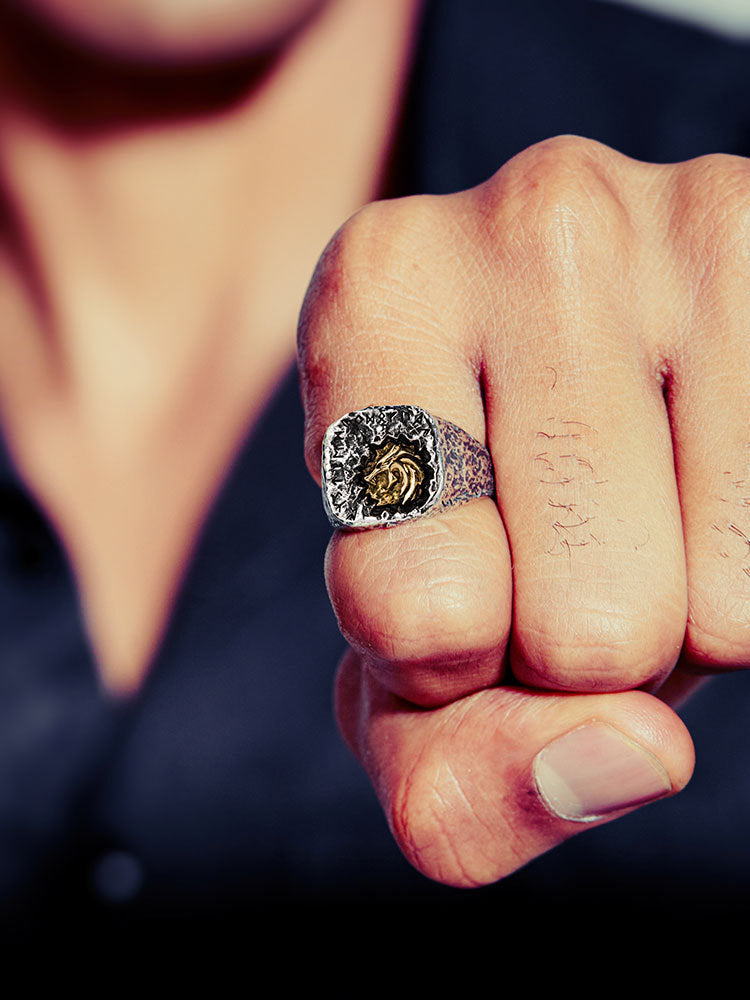 Bague en cuivre incrustée d'argent tête de loup Fenrille