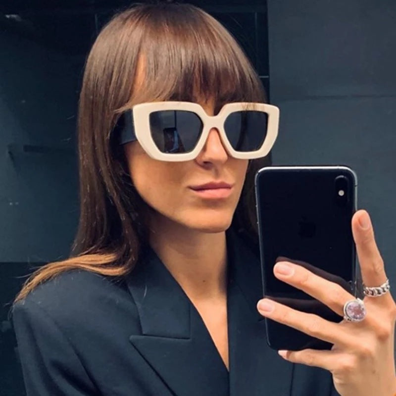 Lunettes de soleil polygonales contrastées pour la personnalité latérale Lunettes de soleil rétro