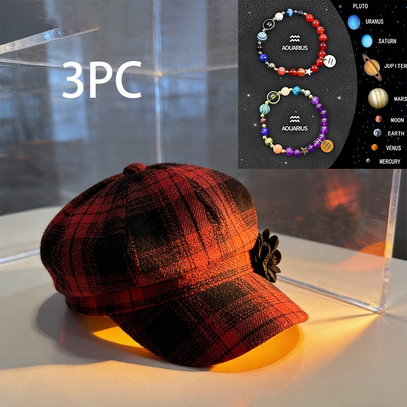 A British-style Casual Painter Hat That Is Versatile And Can Show Off Your Face