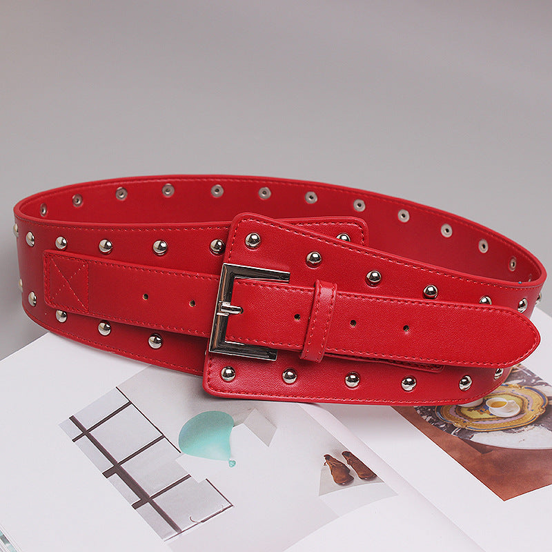Ceinture large avec ceinture style rétro