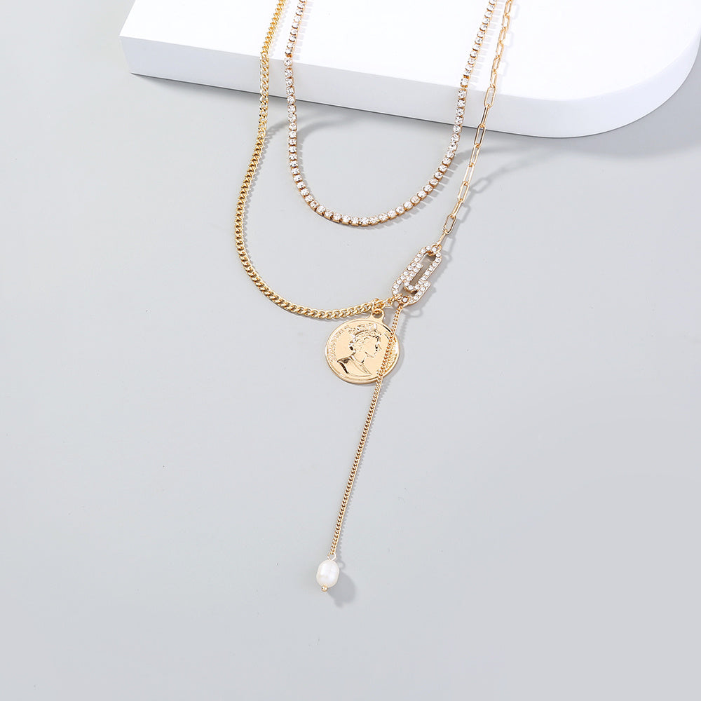 European and American foreign trade hot-selling jewelry, claw chain queen portrait double necklace, diamond-encrusted safety paper clip stitching necklace