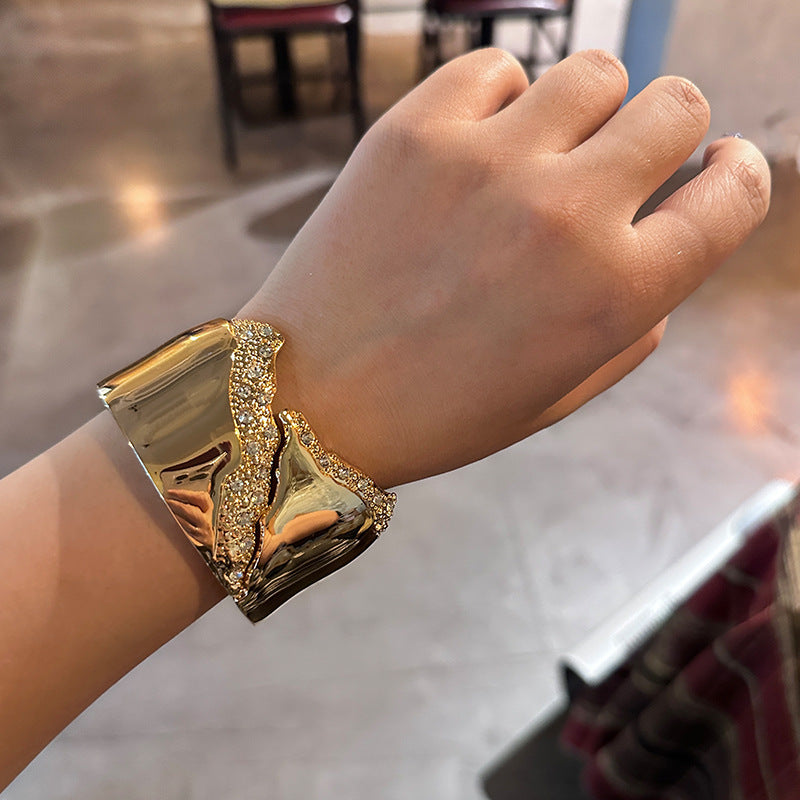 Simple Wide Face Bracelet For Women