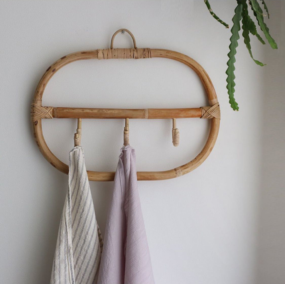 Storage Rack Living Room Bedroom Kitchen Wall Decorations Punch Free Storage Rack