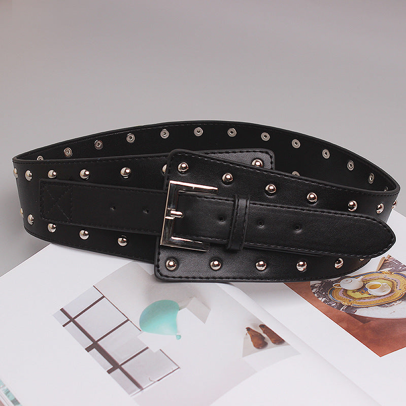 Ceinture large avec ceinture style rétro