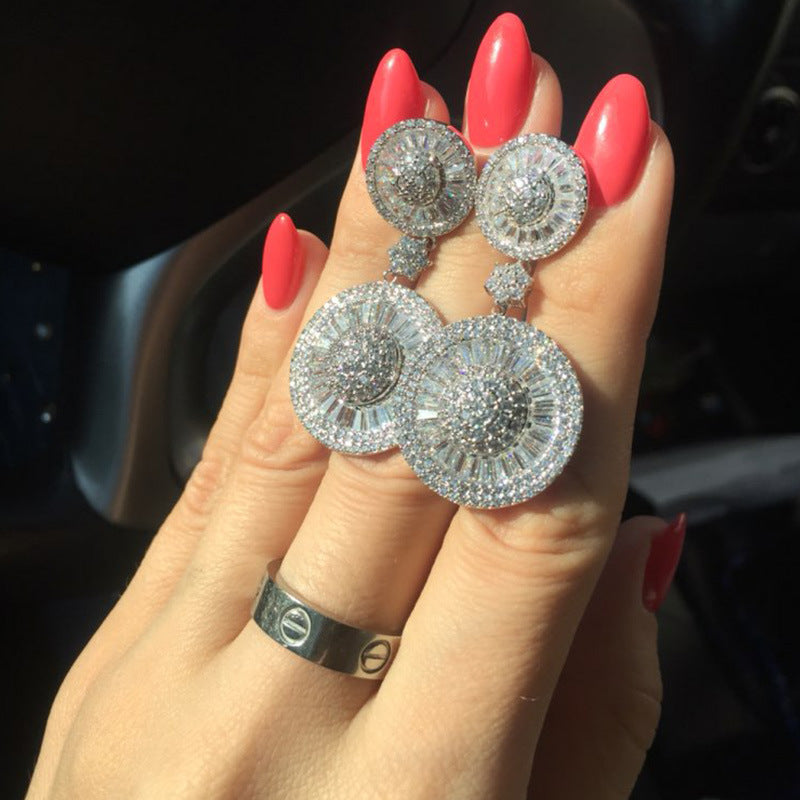 New Fashion Temperament Female Earrings Simple Zircon Earrings Jewelry