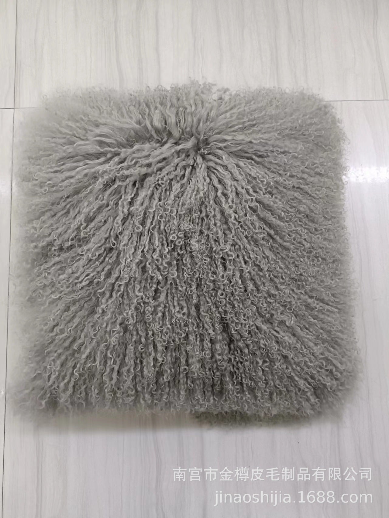 High-grade Fur Beach Wool Pillow