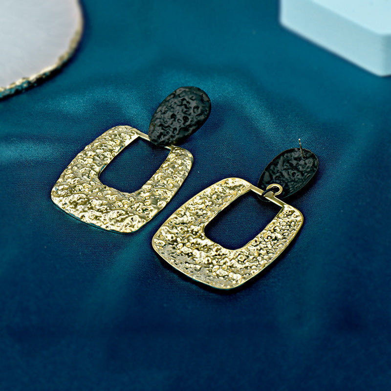 Exaggerated Metal Earrings Female European And American Temperament