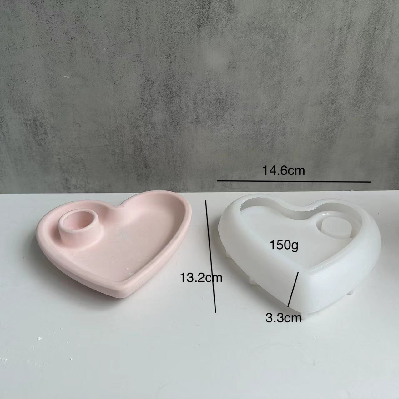 Three-dimensional Round Heart-shaped Candle Holder Silicone Mold